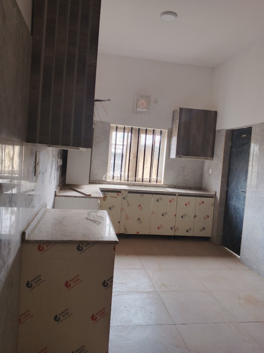 Newly Built 3 Bedroom Flat, Mabushi, Abuja, Block of Flats for Sale