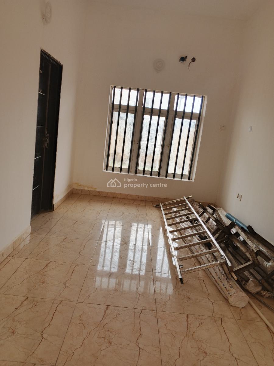 Newly Built 3 Bedroom Flat, Mabushi, Abuja, Block of Flats for Sale