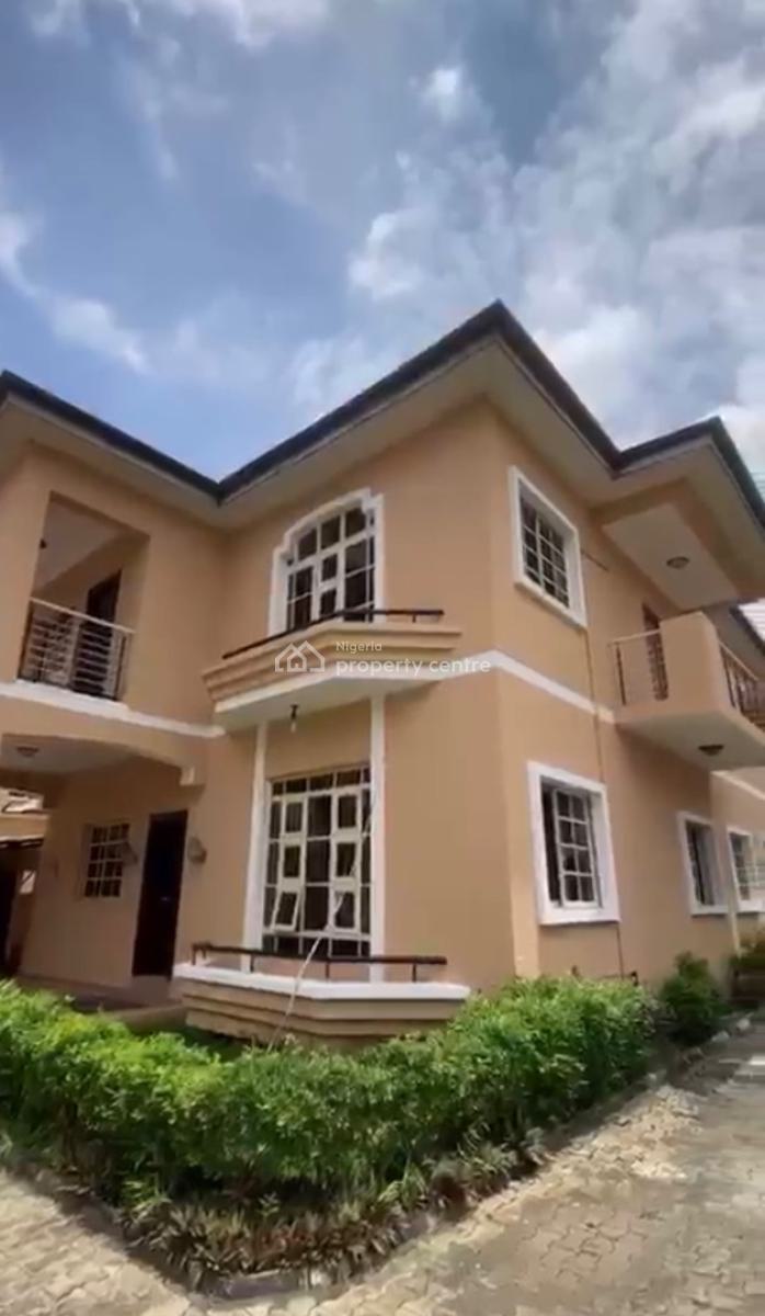 Well Renovated 4 Bedroom Detached House with Bq & Study Room, Lekki Phase 1, Lekki, Lagos, Detached Duplex for Rent