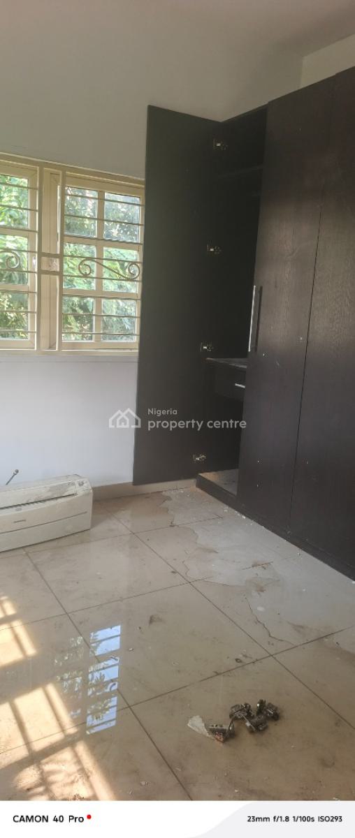 Big and Standard Mini Flat, By Pinnacle Fuel Station, Lekki Phase 1, Lekki, Lagos, Mini Flat (room and Parlour) for Rent