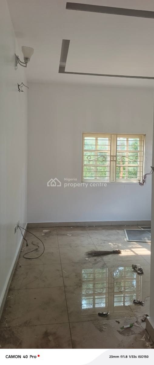 Big and Standard Mini Flat, By Pinnacle Fuel Station, Lekki Phase 1, Lekki, Lagos, Mini Flat (room and Parlour) for Rent