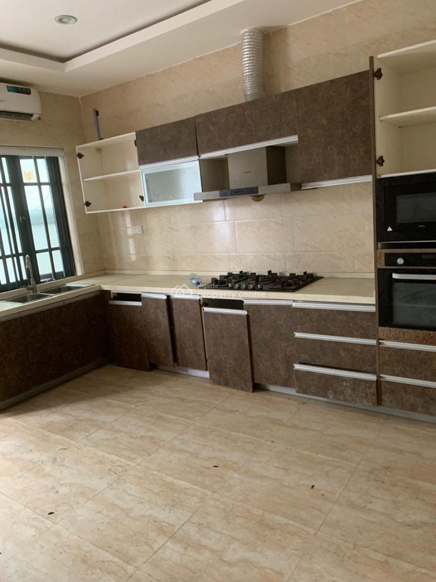 a 4 Bedroom Duplex, Lekki Right, Lekki Phase 1, Lekki, Lagos, Terraced Duplex for Rent