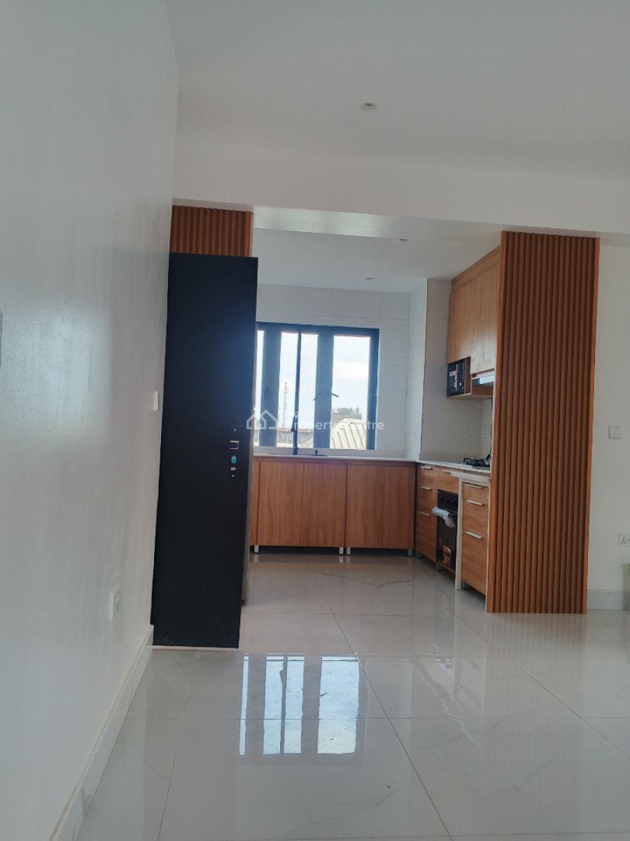 Semi Furnished Three Bedroom Apartment Available, Alagomeji, Yaba, Lagos, Flat / Apartment for Rent