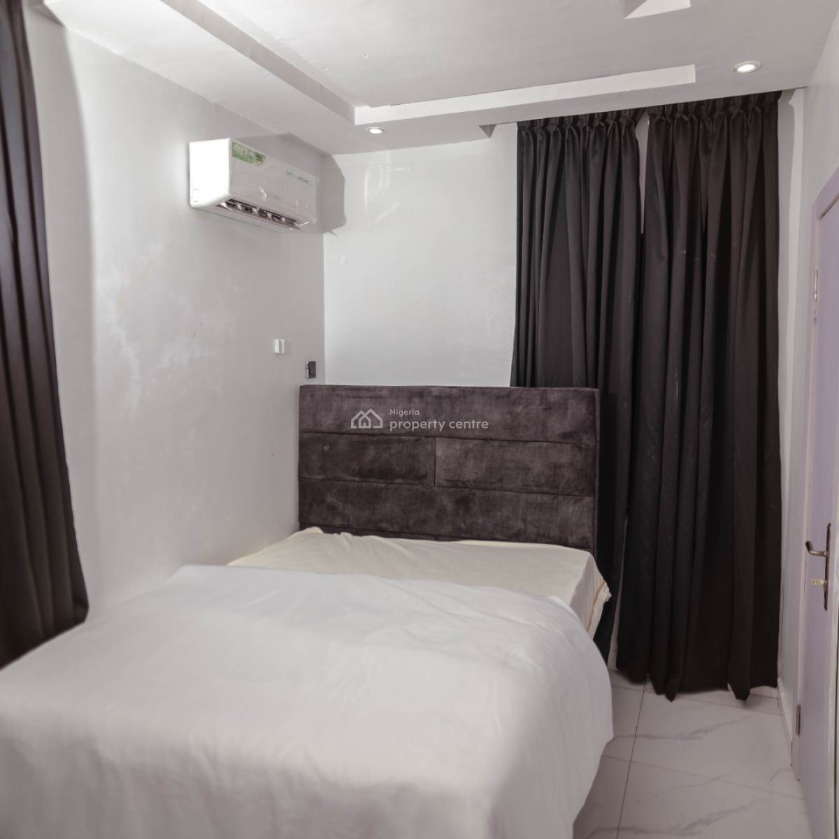 Nicely Furnished 1 Bedroom Apartment, Lawanson, Surulere, Lagos, Flat / Apartment Short Let