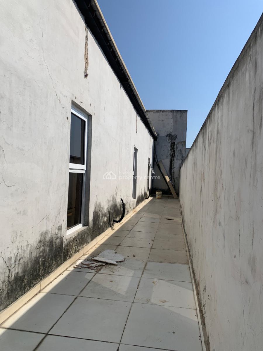 Commercial Building Newly Built 4-storey, Lekki Phase 1, Lekki, Lagos, Office Space for Sale