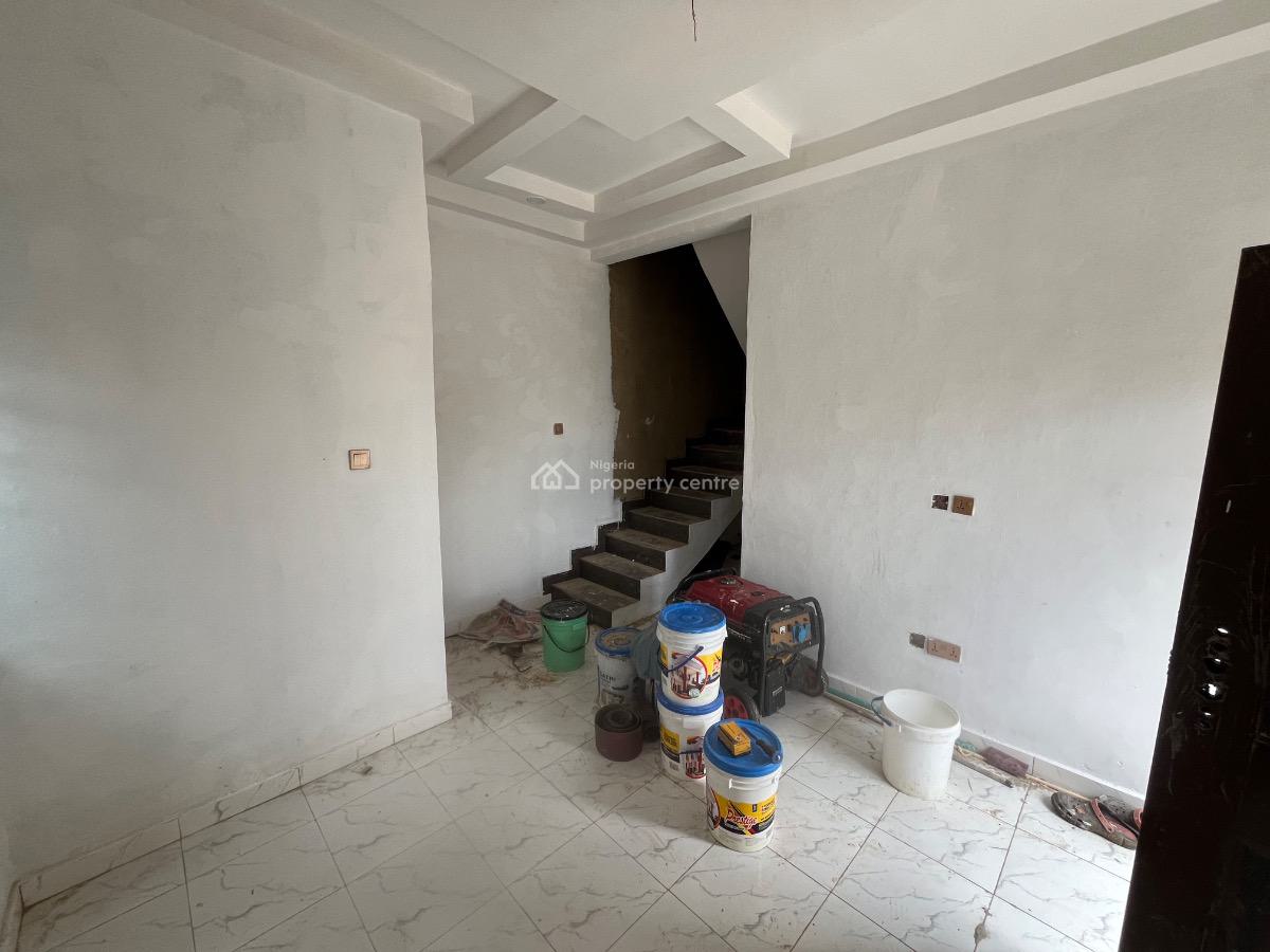 2 Bedroom Apartment with Excellent Environment, Gra Phase 1, Magodo, Lagos, Flat / Apartment for Rent