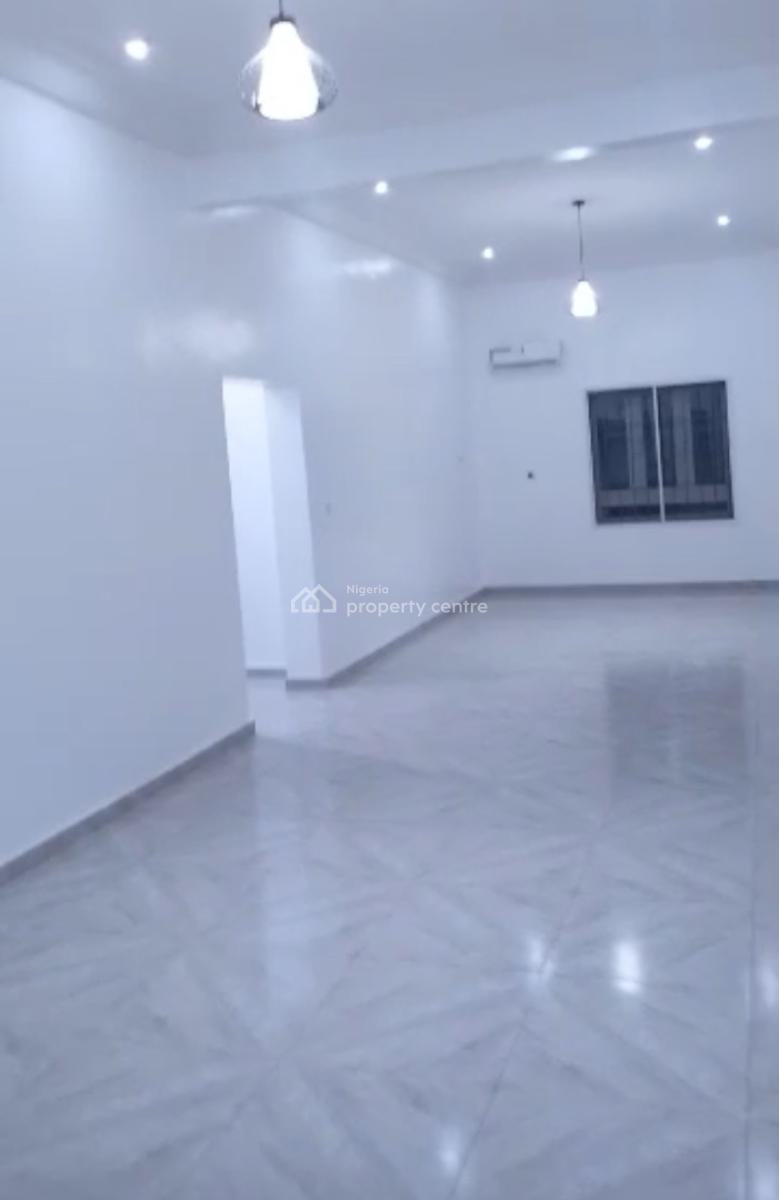 Luxury Spacious 1 Bedroom Flat, 2 Toilet, Generator & Ac, Tarred Road, Gilmore (tarred Road), Jahi, Abuja, Flat / Apartment for Rent