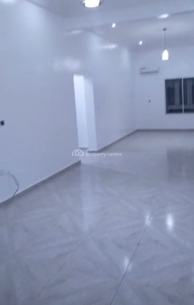 Luxury Spacious 1 Bedroom Flat, 2 Toilet, Generator & Ac, Tarred Road, Gilmore (tarred Road), Jahi, Abuja, Flat / Apartment for Rent