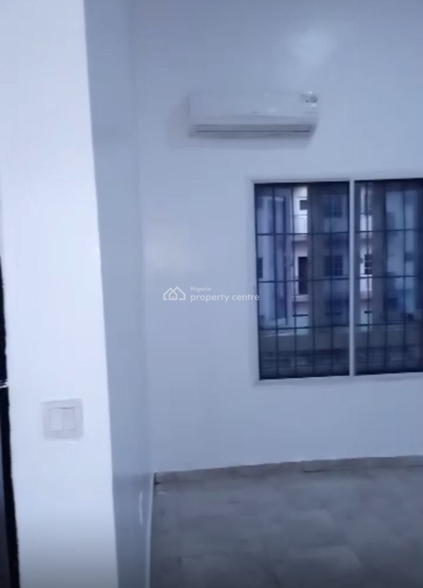 Luxury Spacious 1 Bedroom Flat, 2 Toilet, Generator & Ac, Tarred Road, Gilmore (tarred Road), Jahi, Abuja, Flat / Apartment for Rent