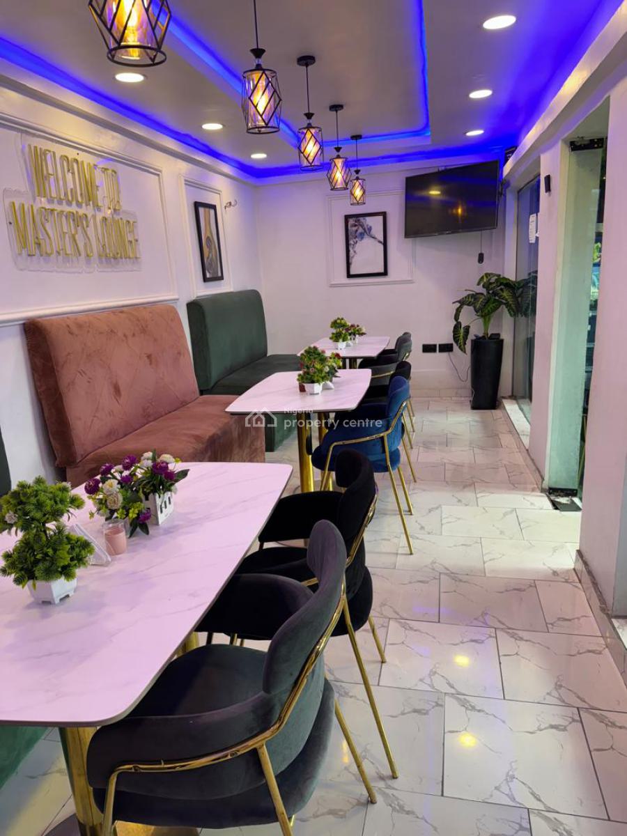 Lounge Available, Lekki Phase 1, Lekki, Lagos, Restaurant / Bar for Rent