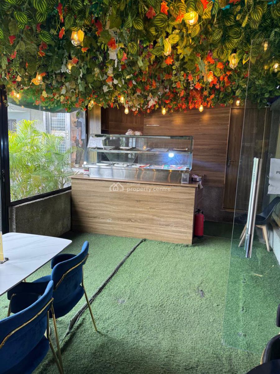 Lounge Available, Lekki Phase 1, Lekki, Lagos, Restaurant / Bar for Rent