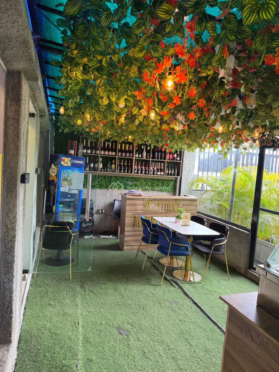 Lounge Available, Lekki Phase 1, Lekki, Lagos, Restaurant / Bar for Rent
