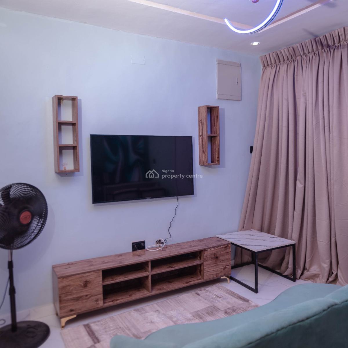 Nicely Furnished 1 Bedroom Apartment, Lawanson, Surulere, Lagos, Flat / Apartment Short Let