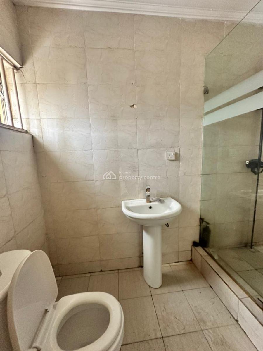 4 Bedroom Terrace Duplex with Bq, Osapa, Lekki, Lagos, Terraced Duplex for Sale