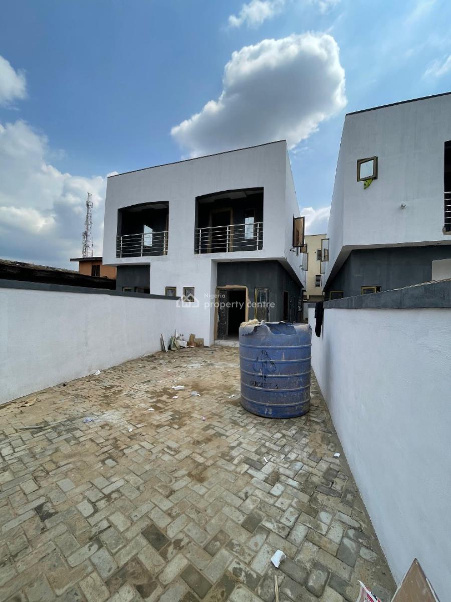 Beautiful 3 Bedroom Semi Detached Duplex with Bq, Olowoira Via Omole Phase2, Olowora, Magodo, Lagos, Semi-detached Duplex for Sale
