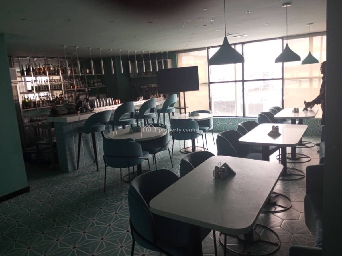 Excellent Spacious 7 Bedroom Duplex, Victoria Island (vi), Lagos, Restaurant / Bar for Rent