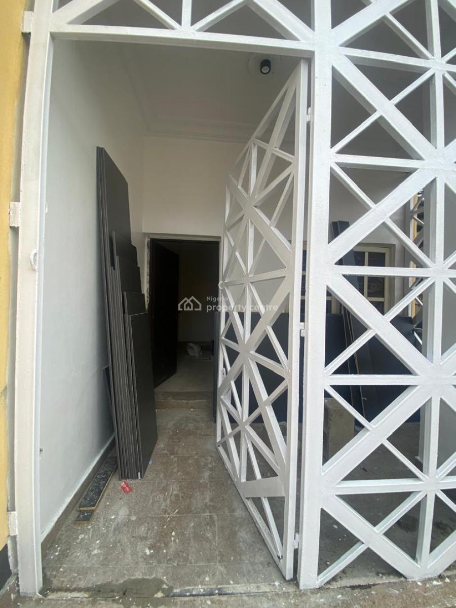 Fully Service 2 Bedroom Apartment, Lekki Right By J.t, Lekki Phase 1, Lekki, Lagos, House for Rent