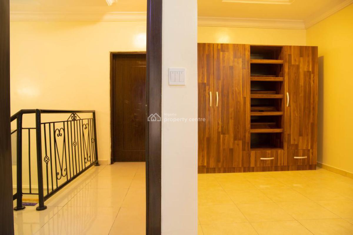 Fully Furnished 5 Bedroom Spacious Terrace House on 2 Floors, Silver Spring Est..flood Free Area, Agungi, Lekki, Lagos, House for Rent