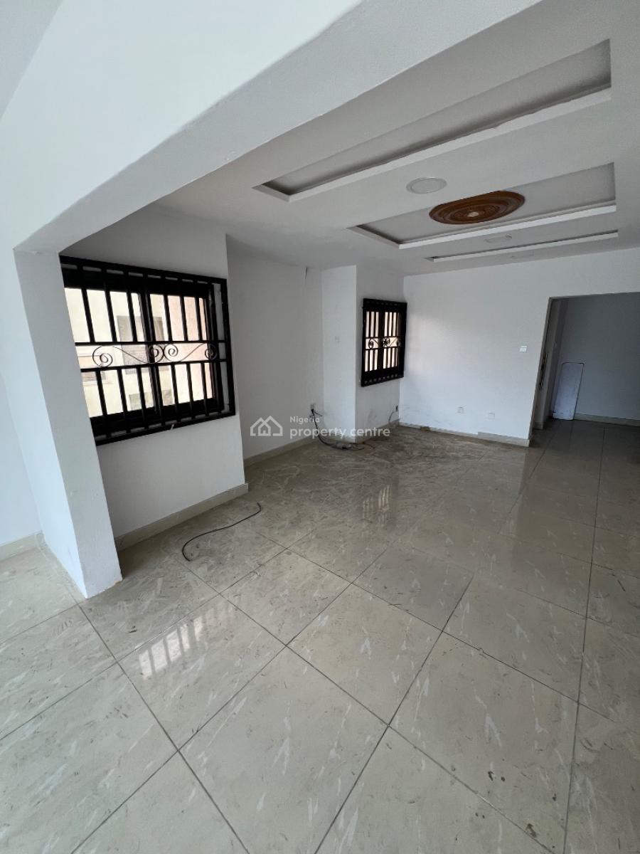 Beautiful Shop/commercial Space in a Prime Business Location, Lekki Phase 1, Lekki, Lagos, Commercial Property for Rent