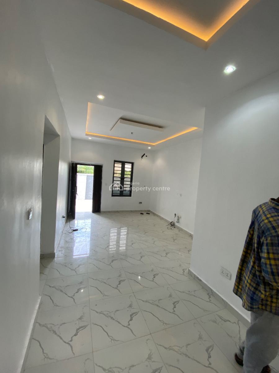 Executive 2 Bedroom Flat, Golf Course, Awoyaya, Ibeju Lekki, Lagos, Flat / Apartment for Rent
