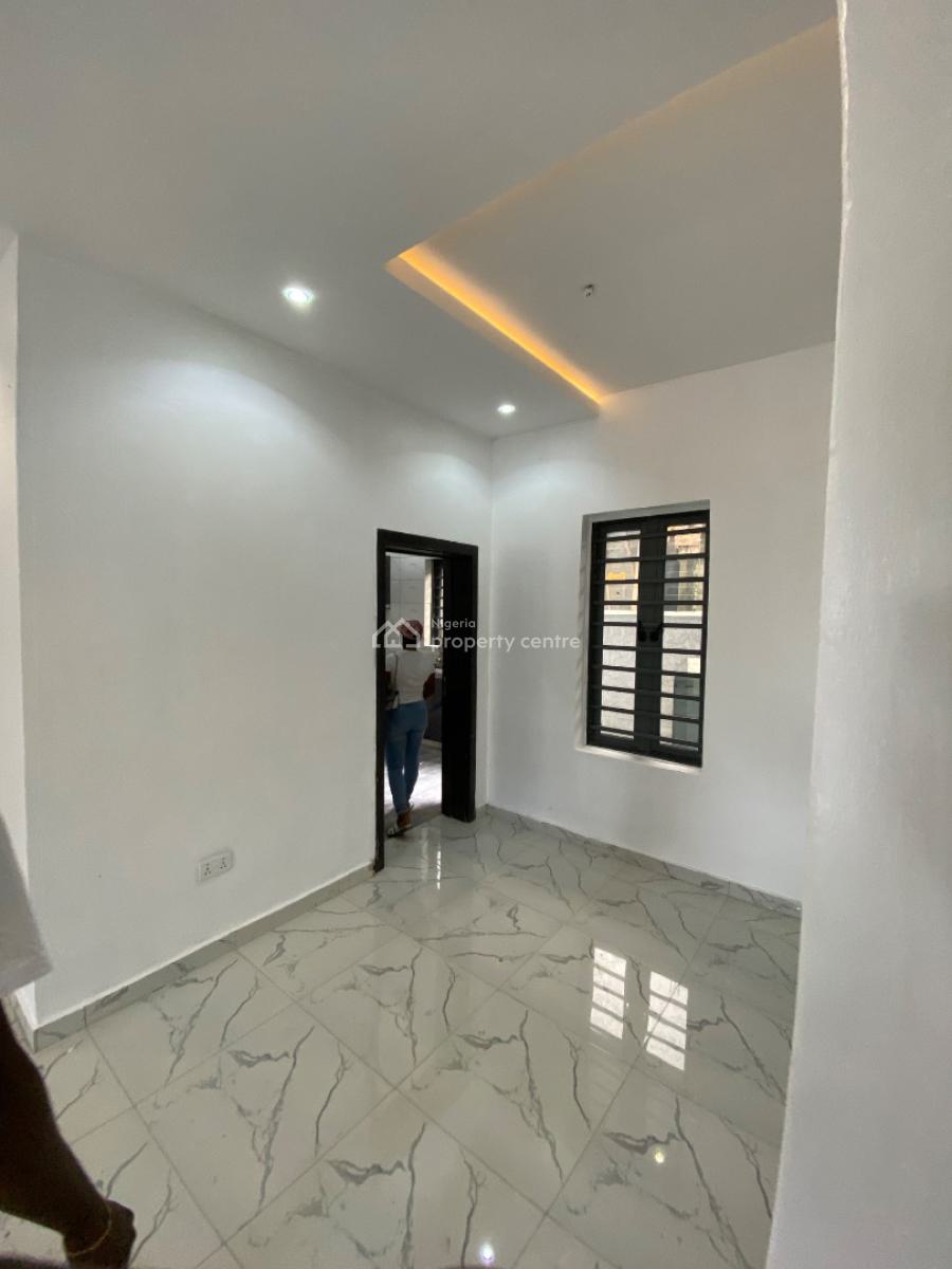 Executive 2 Bedroom Flat, Golf Course, Awoyaya, Ibeju Lekki, Lagos, Flat / Apartment for Rent