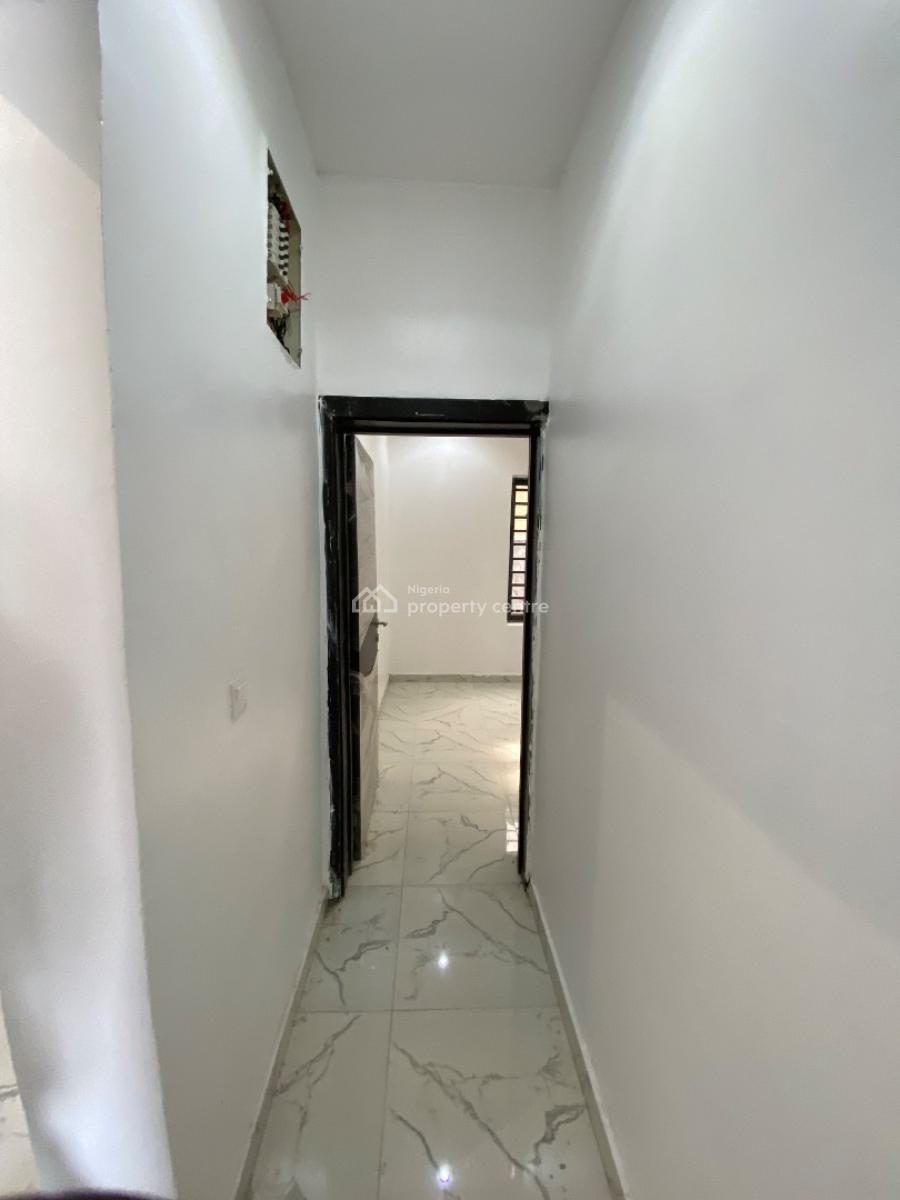 Executive 2 Bedroom Flat, Golf Course, Awoyaya, Ibeju Lekki, Lagos, Flat / Apartment for Rent