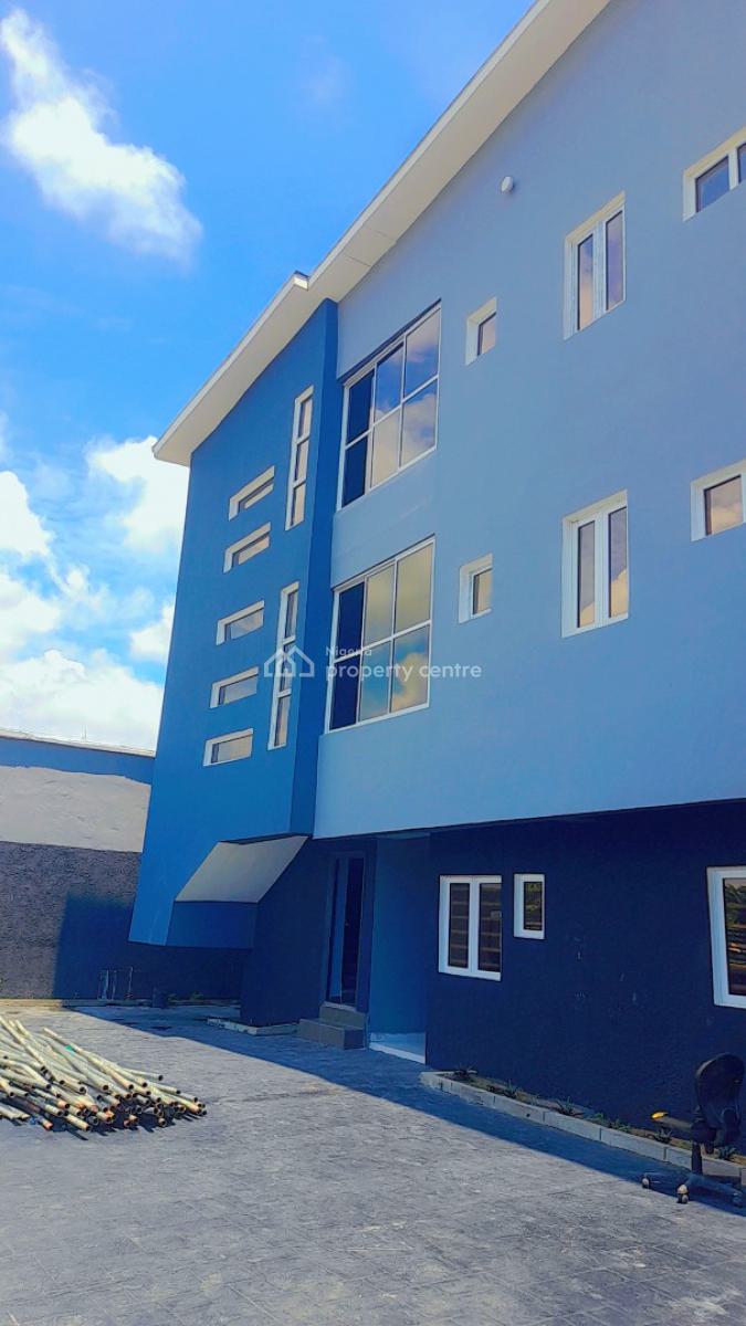 3-bedroom Luxury Flat, Gra Off Lekki-epe Expressway, Abijo, Lekki, Lagos, Block of Flats for Sale
