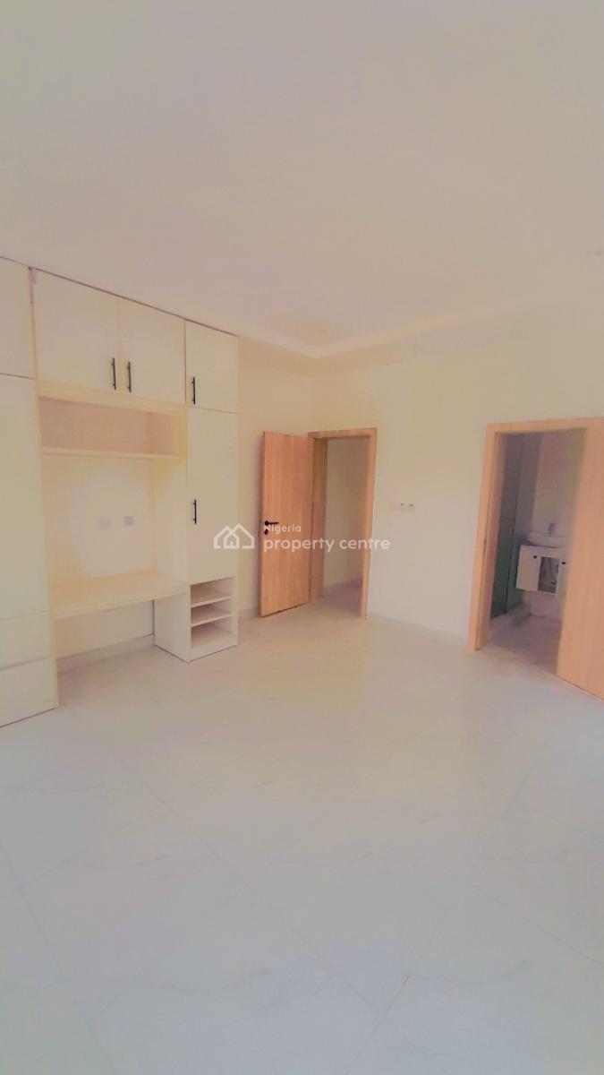 3-bedroom Luxury Flat, Gra Off Lekki-epe Expressway, Abijo, Lekki, Lagos, Block of Flats for Sale