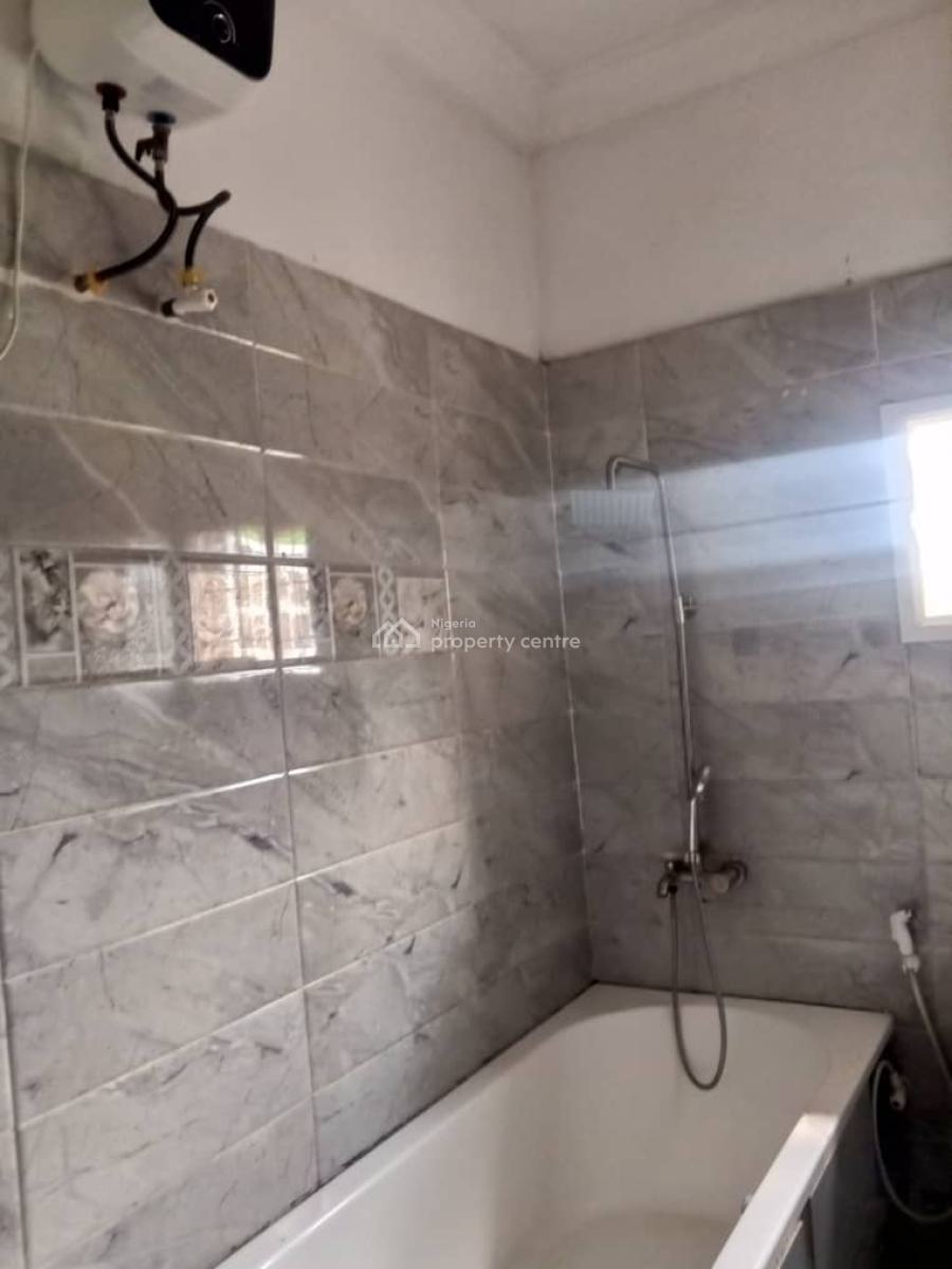 Exclusive 3 Bedroom Apartment, Gra, Ogudu, Lagos, Flat / Apartment for Rent
