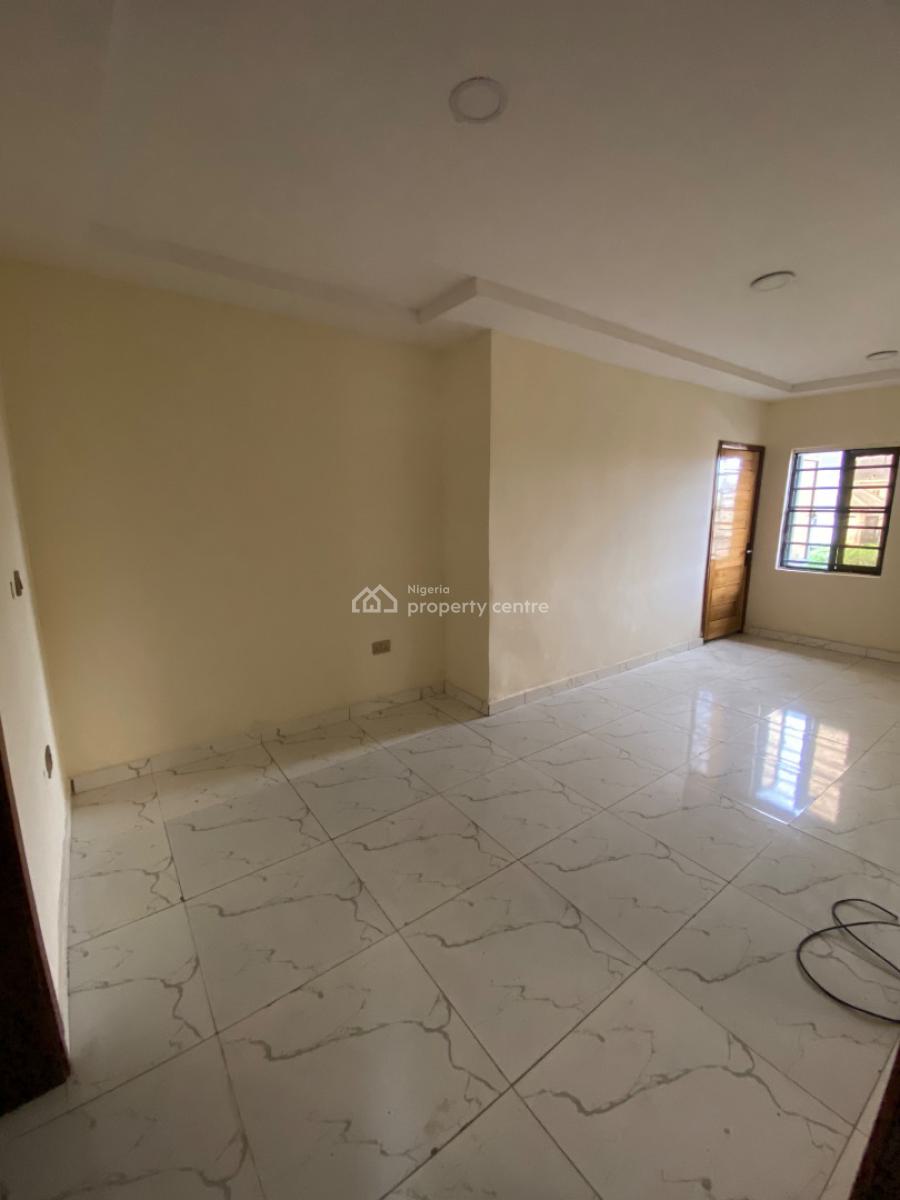 2bedroom Apartment in a Secure Estate, in a Secure Estate, Sangotedo, Ajah, Lagos, Flat / Apartment for Rent