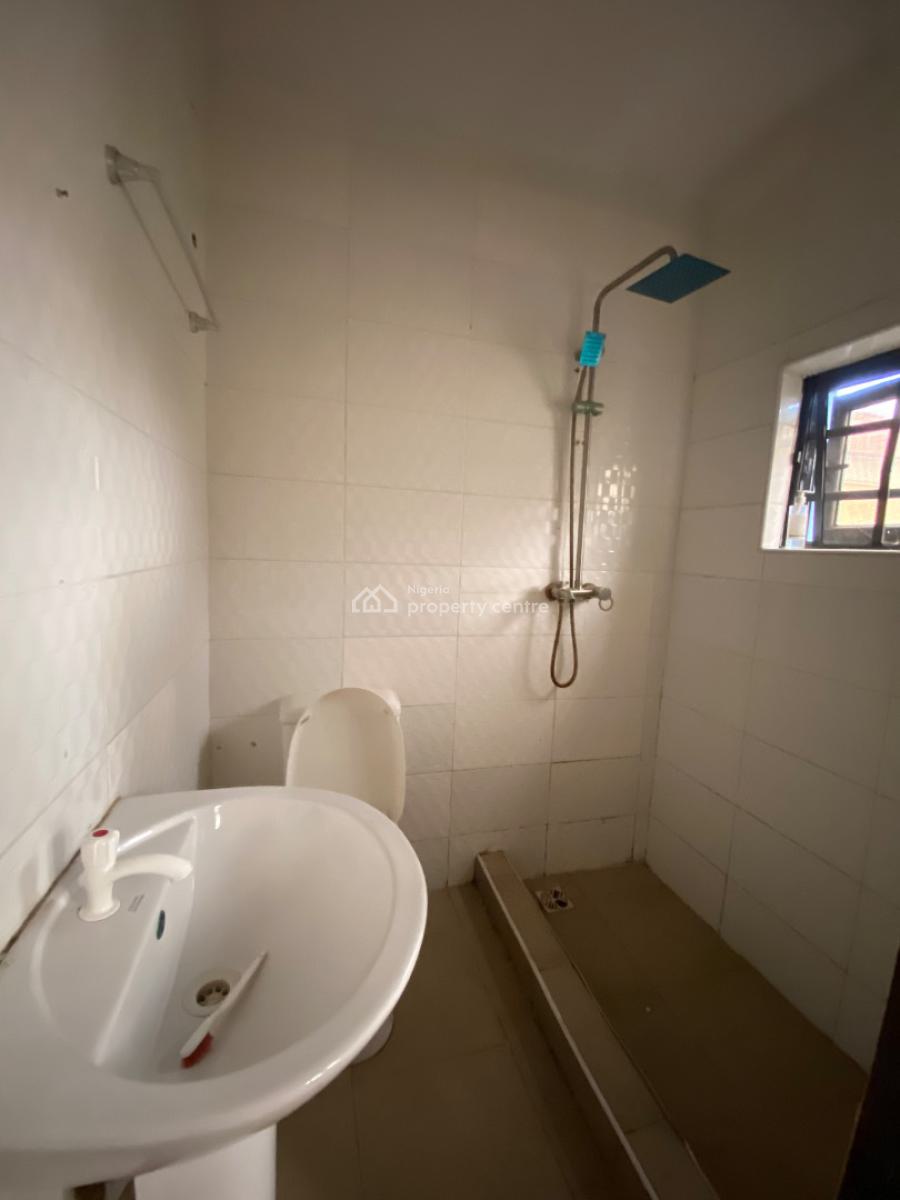 2bedroom Apartment in a Secure Estate, in a Secure Estate, Sangotedo, Ajah, Lagos, Flat / Apartment for Rent