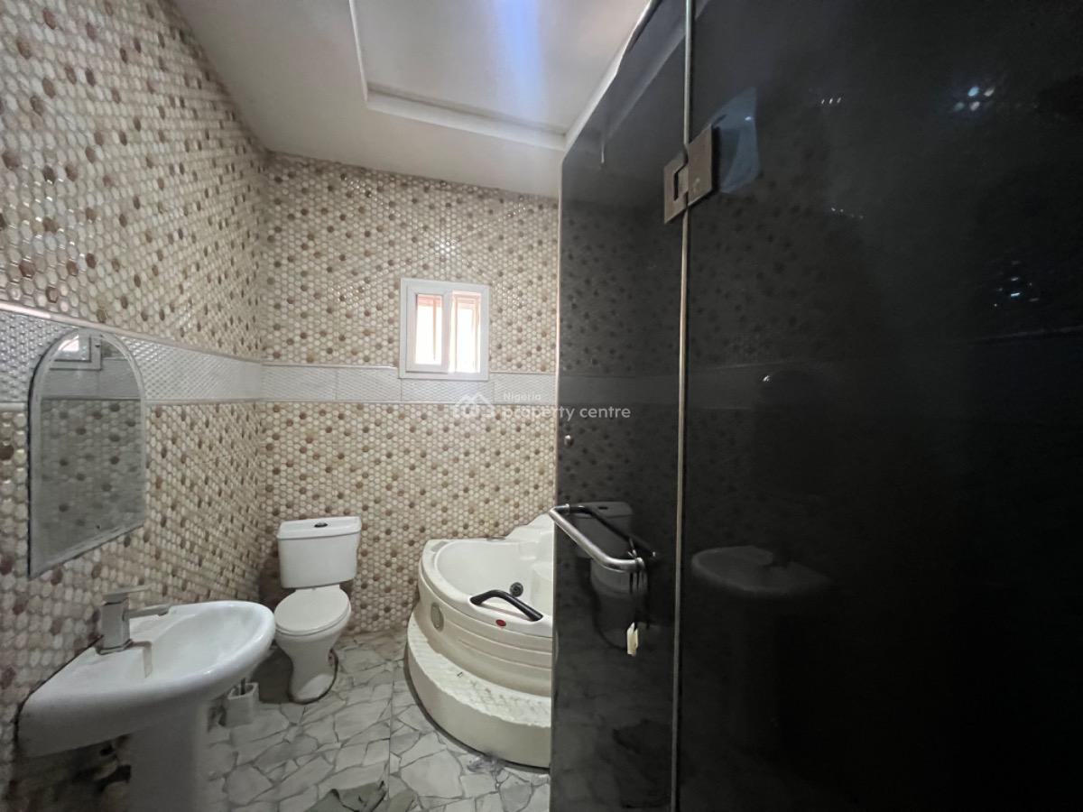 3 Bedroom Maisonette, Lekki Phase 1 Right, Lekki Phase 1, Lekki, Lagos, Flat / Apartment for Rent