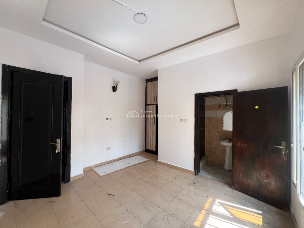 3 Bedroom Maisonette, Lekki Phase 1 Right, Lekki Phase 1, Lekki, Lagos, Flat / Apartment for Rent