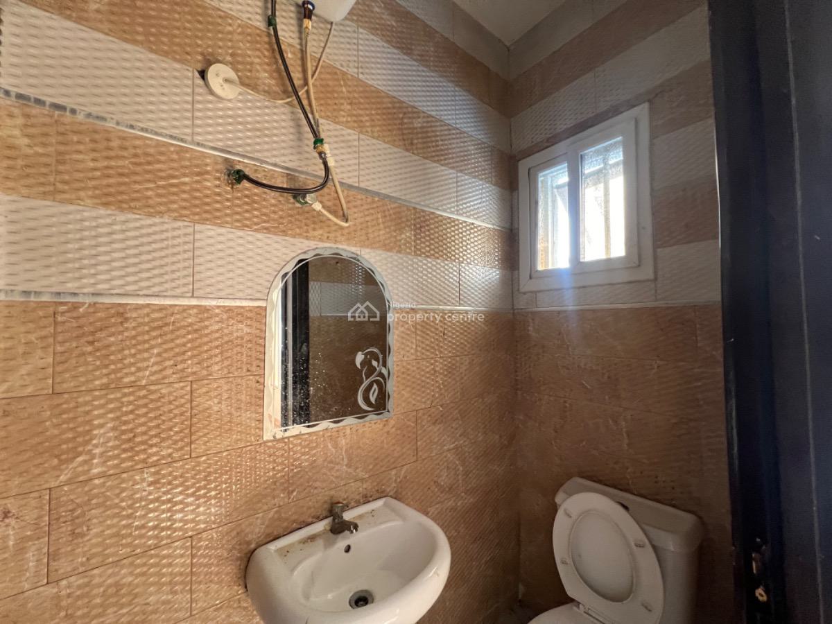 3 Bedroom Maisonette, Lekki Phase 1 Right, Lekki Phase 1, Lekki, Lagos, Flat / Apartment for Rent