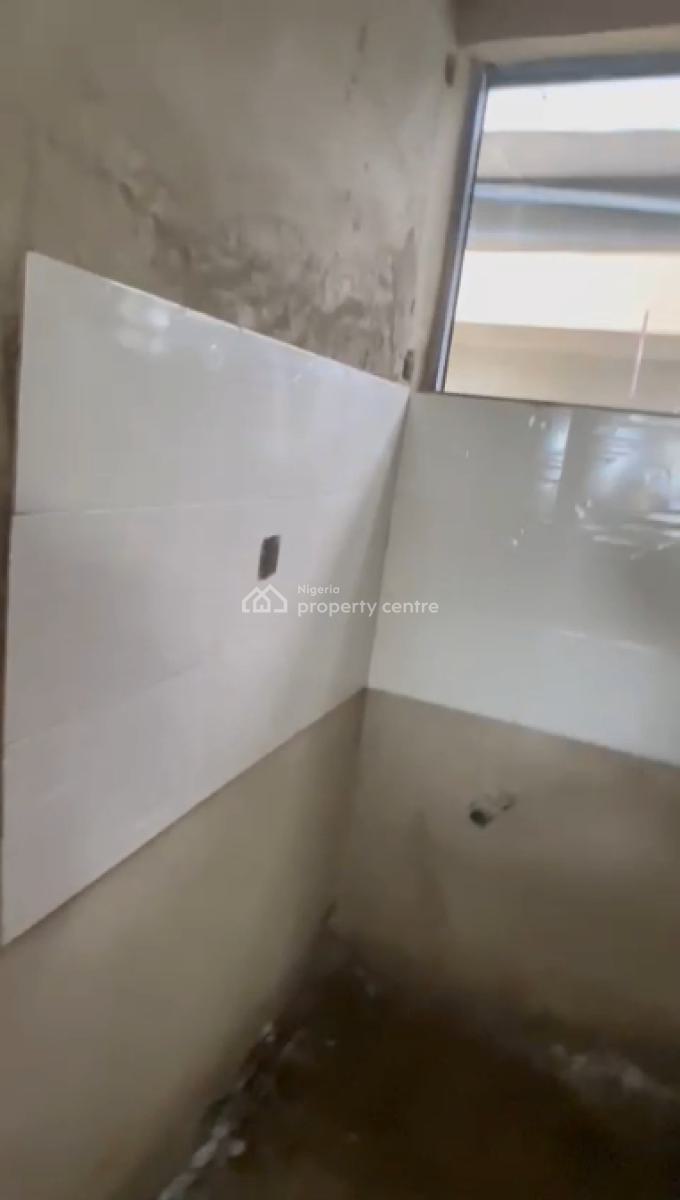 Brand New Executive and Standard Room-self Alesh, Off Ilaje Road, Bariga, Shomolu, Lagos, Self Contain (single Rooms) for Rent