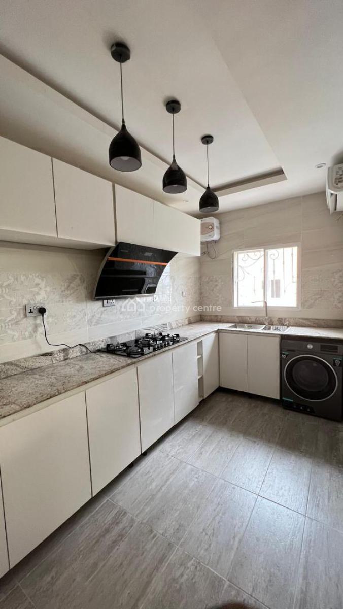 Partly Furnished & Serviced Spacious 2 Bedroom Luxury Apartment, Ikate, Lekki, Lagos, Flat / Apartment for Rent