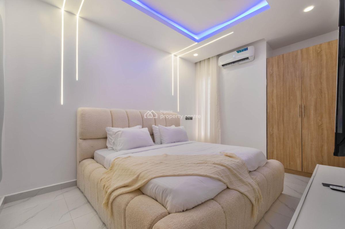 Luxury 2 Bedrooms Apartment with Snooker and Pool, Ikate, Lekki, Lagos, Flat / Apartment Short Let