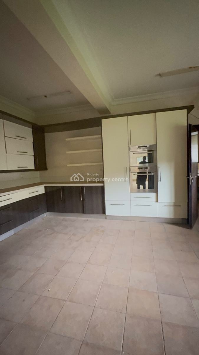 5 Bedroom Mansion with Swimming Pool with Lots of Amenities, Main District, Asokoro District, Abuja, Detached Duplex for Rent