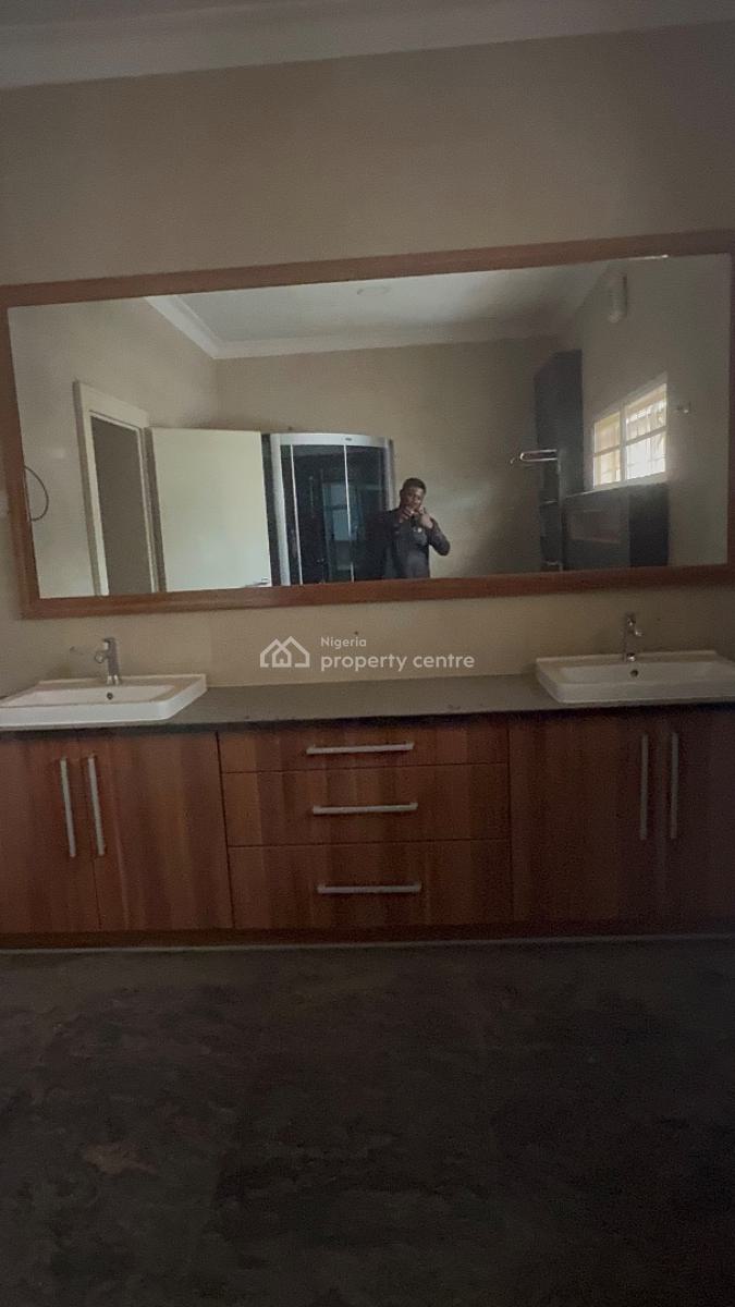 5 Bedroom Mansion with Swimming Pool with Lots of Amenities, Main District, Asokoro District, Abuja, Detached Duplex for Rent