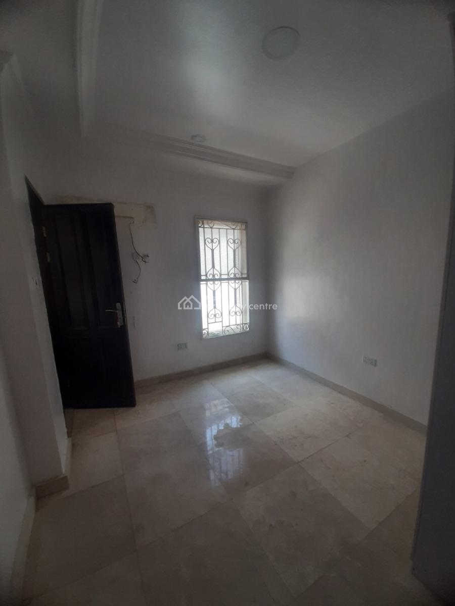 Brand New and Serviced with 24/7 Power Supply 3 Bedroom En-suite Flat, Lekki Phase 1, Lekki, Lagos, Flat / Apartment for Rent