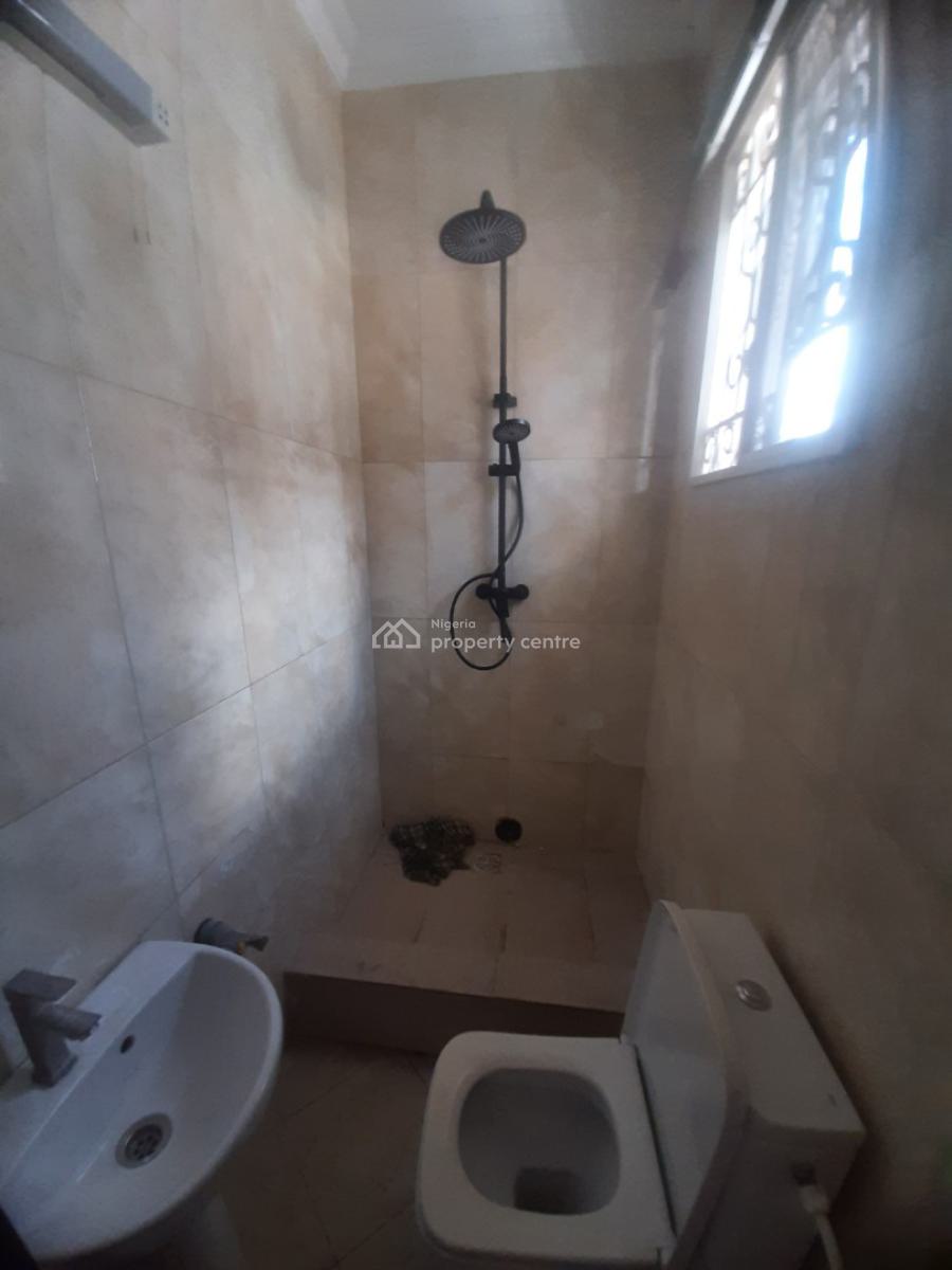 Brand New and Serviced with 24/7 Power Supply 3 Bedroom En-suite Flat, Lekki Phase 1, Lekki, Lagos, Flat / Apartment for Rent