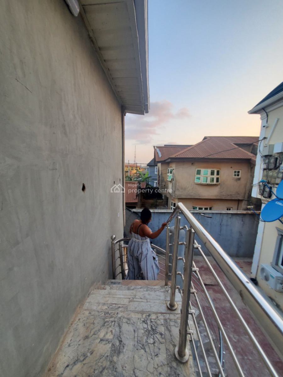 Self Contain, Giwa Junction, Iju Ishaga, Iju-ishaga, Agege, Lagos, Self Contain (single Rooms) for Rent