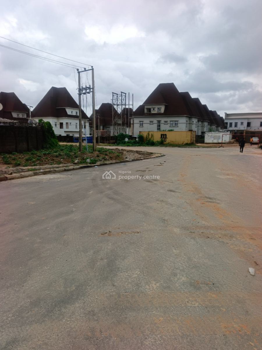 4bedroom Terrace Duplex with B.q Cacas Linter Level, Apo By Shop Rite, Opposite The Shepherd House Assemply Church Abuja., Apo Resettlement, Apo, Abuja, Terraced Duplex for Sale