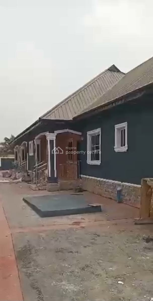 2 Bedrooms and Room and Parlor Self Contain, Location. Obayantor 11 Community, Km 24, Benin Sapele Road, Ikpoba-okh, Ikpoba Okha, Edo, House for Sale