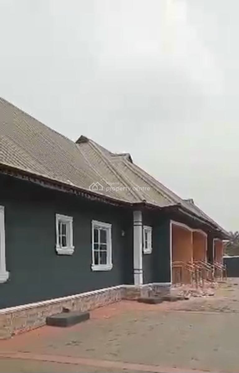 2 Bedrooms and Room and Parlor Self Contain, Location. Obayantor 11 Community, Km 24, Benin Sapele Road, Ikpoba-okh, Ikpoba Okha, Edo, House for Sale
