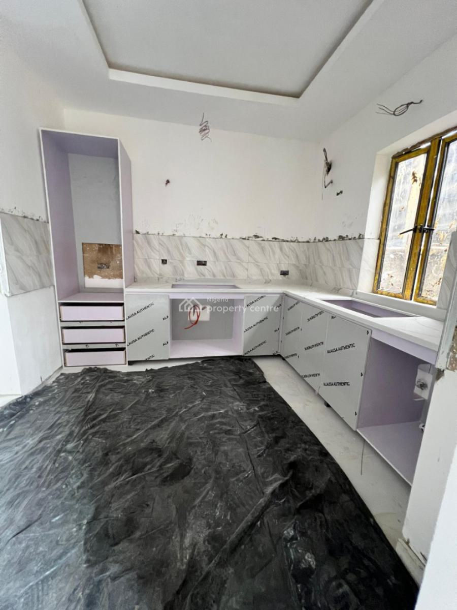 Well Built 2 Bedroom Apartment W/ Pool & Elevator in a Secured Estate, Ikate, Lekki, Lagos, Flat / Apartment for Sale