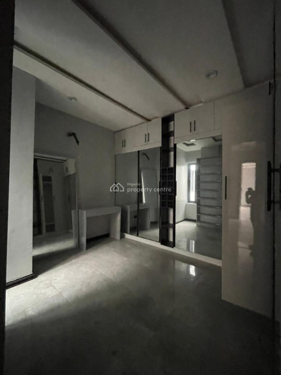 Exquisite 5 Bedroom Penthouse W/ Pool & Elevator in a Serene Location, Lekki Phase 1, Lekki, Lagos, House for Sale