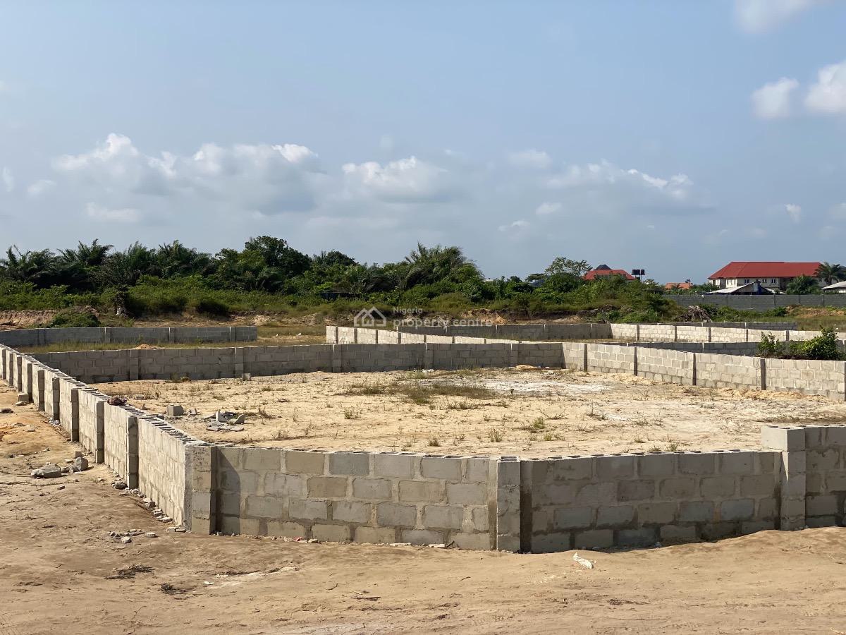 Enjoy Premium Living Experience with Government Allocation and Top-tie, Ali Inclusive Price,perfectly Located at Iberekodo,beside Eleganza Off, Ibeju Lekki, Lagos, Mixed-use Land for Sale
