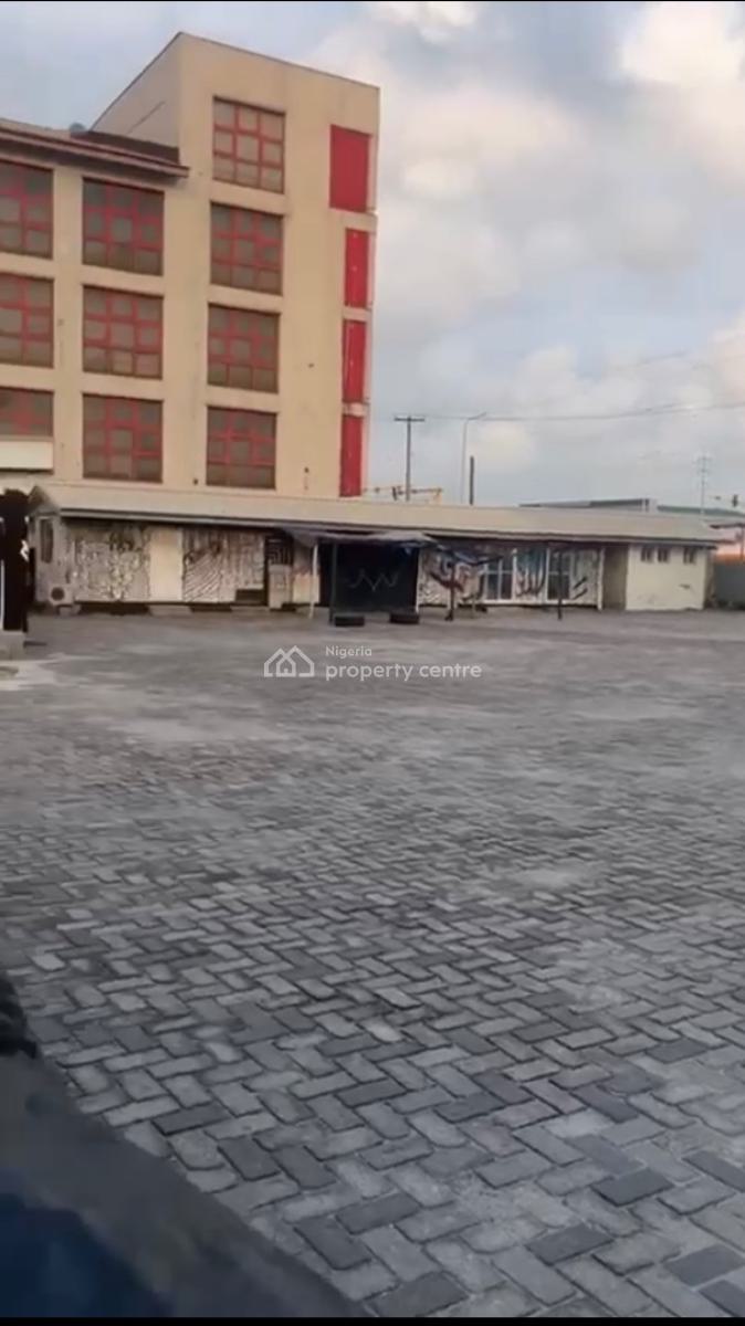 1300 Sqm of Bare Land Directly Facing The Express Road with C of O, Lekki Phase 1, Lekki, Lagos, Mixed-use Land for Sale