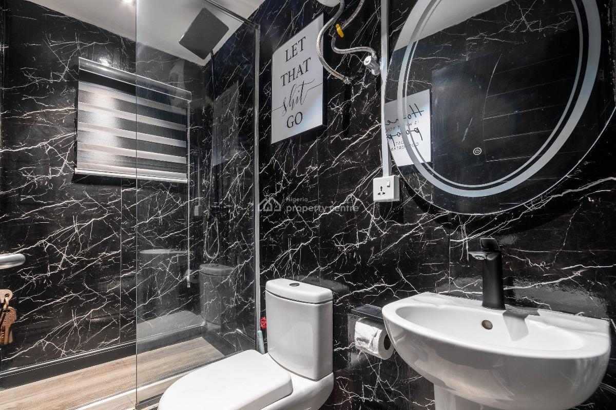 Your Luxury Escape Awaits -- The Champagne Suite, Victoria Island (vi), Lagos, Flat / Apartment Short Let